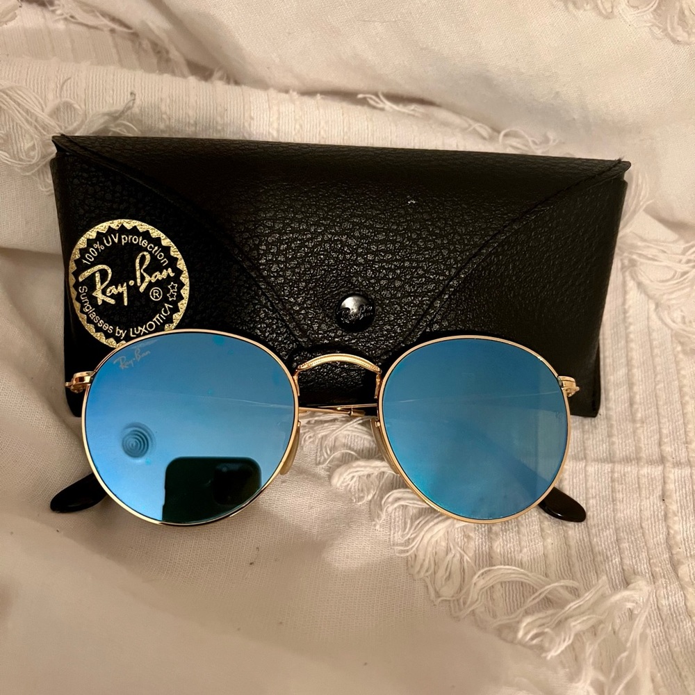 pair of Ray Bans!!!
